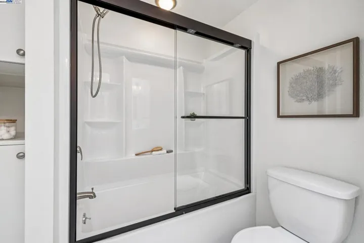 2151 Alameda Avenue, Alameda, California 94501