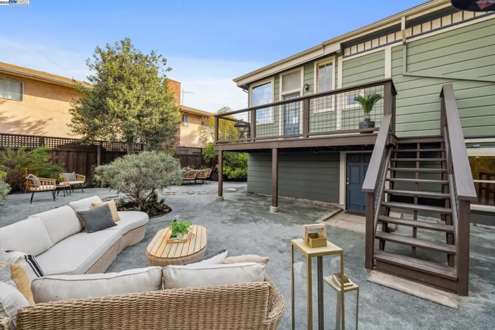 2151 Alameda Avenue, Alameda, California 94501