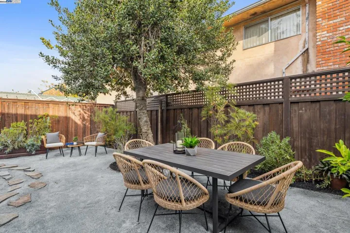 2151 Alameda Avenue, Alameda, California 94501