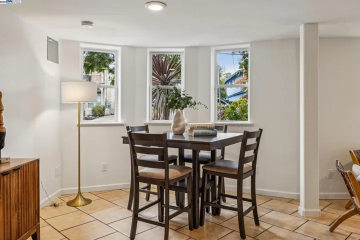 2151 Alameda Avenue, Alameda, California 94501