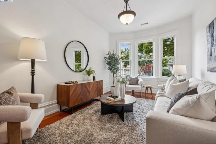 2151 Alameda Avenue, Alameda, California 94501