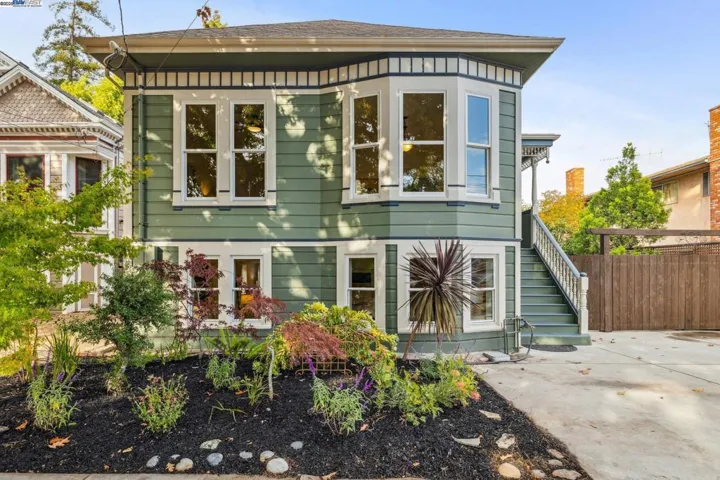 2151 Alameda Avenue, Alameda, California 94501