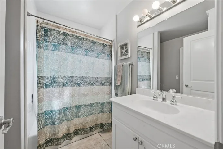 2076 Elanita, San Pedro, California 90732