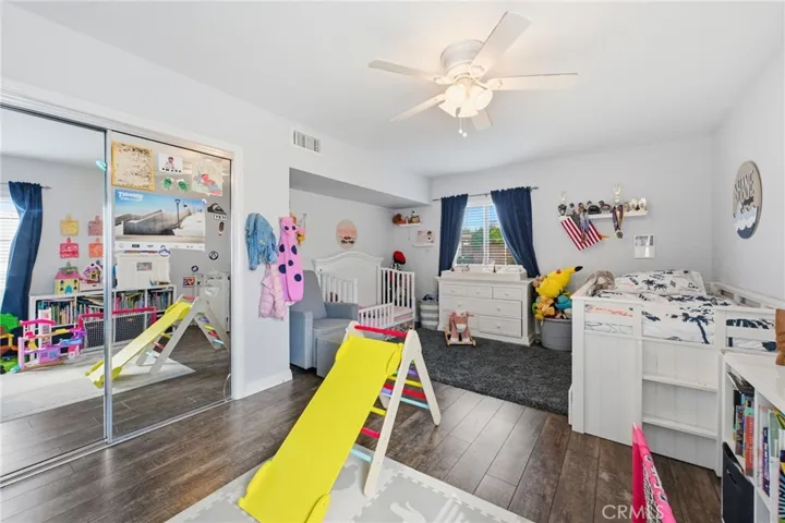 2076 Elanita, San Pedro, California 90732
