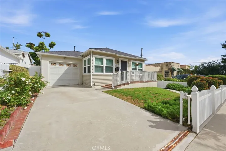 2076 Elanita, San Pedro, California 90732