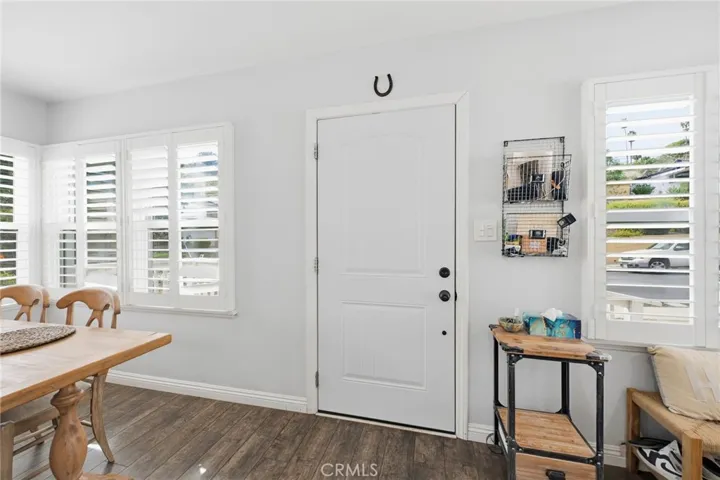 2076 Elanita, San Pedro, California 90732