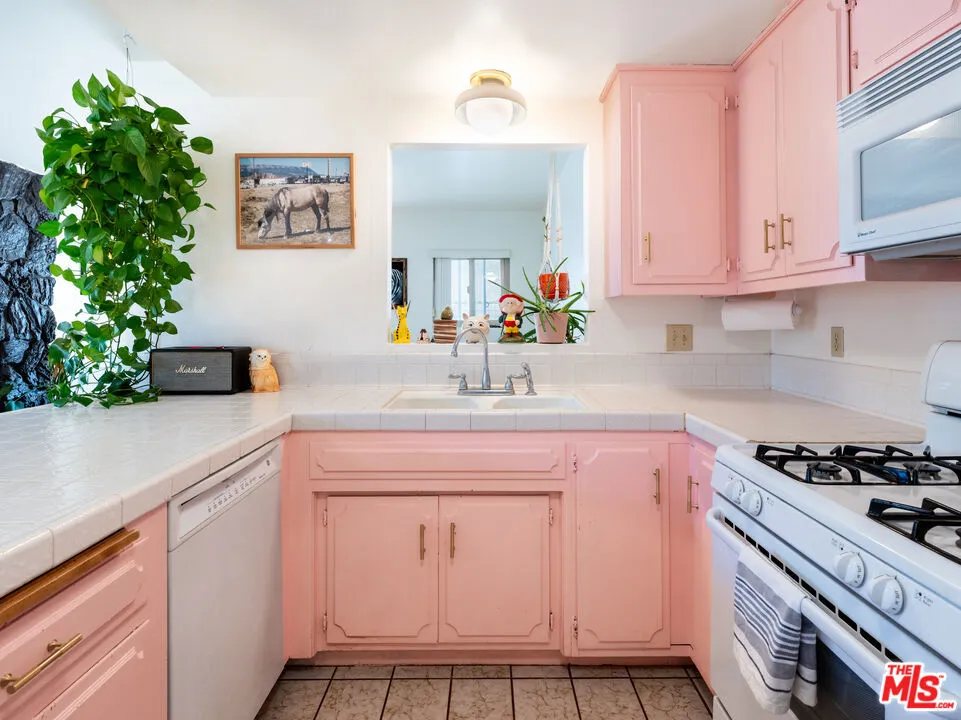 59915 Palm Oasis Avenue, Palm Springs, California 92262 home-pic-11