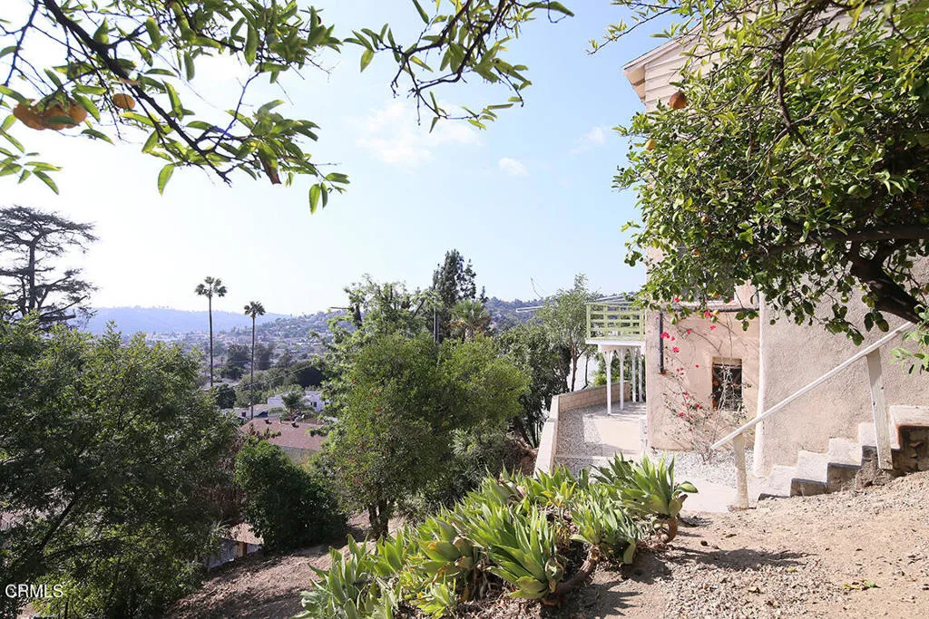 3933 Berenice Place, Los Angeles, California 90031 home-pic-23