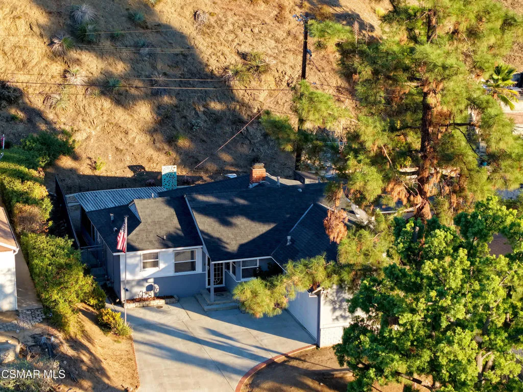 8466 Springford Drive, Sun Valley, California 91352 home-pic-39