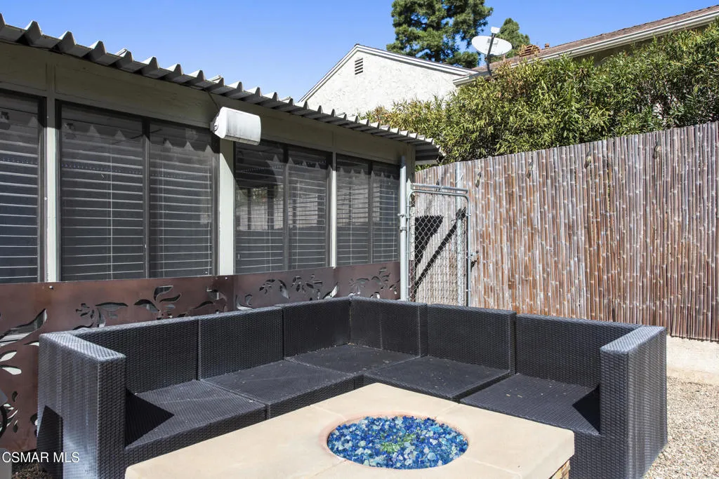 8466 Springford Drive, Sun Valley, California 91352 home-pic-25