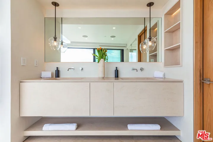 18954 Pacific Coast Highway, Malibu, California 90265