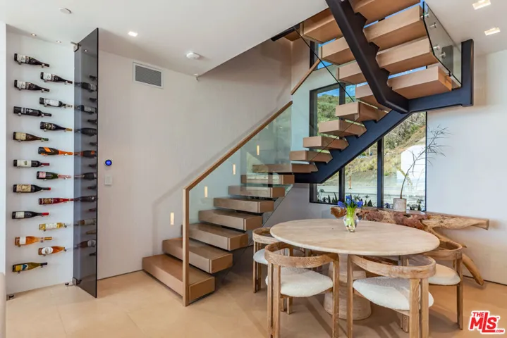 18954 Pacific Coast Highway, Malibu, California 90265