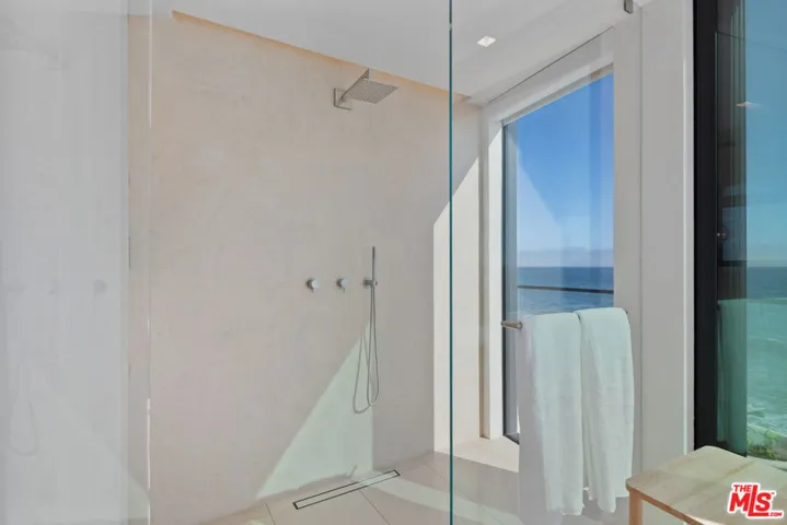 18954 Pacific Coast Highway, Malibu, California 90265