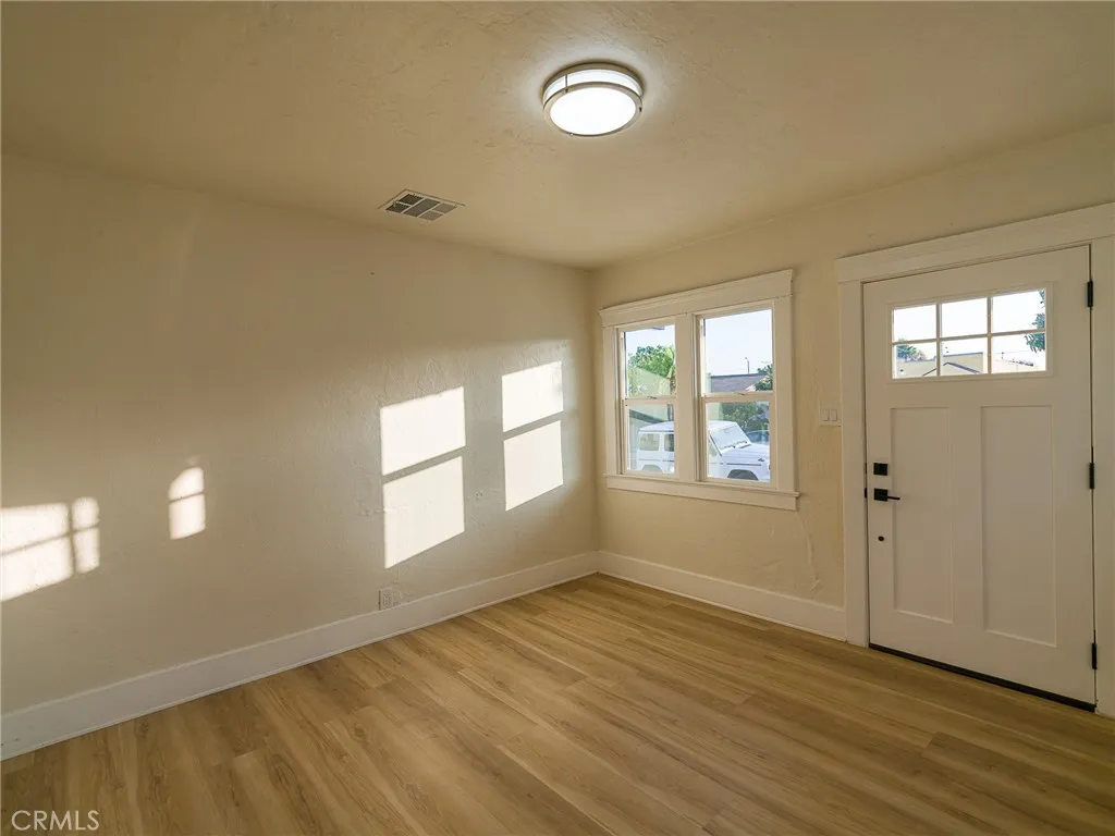 3453 Estrada, Los Angeles, California 90023 home-pic-21