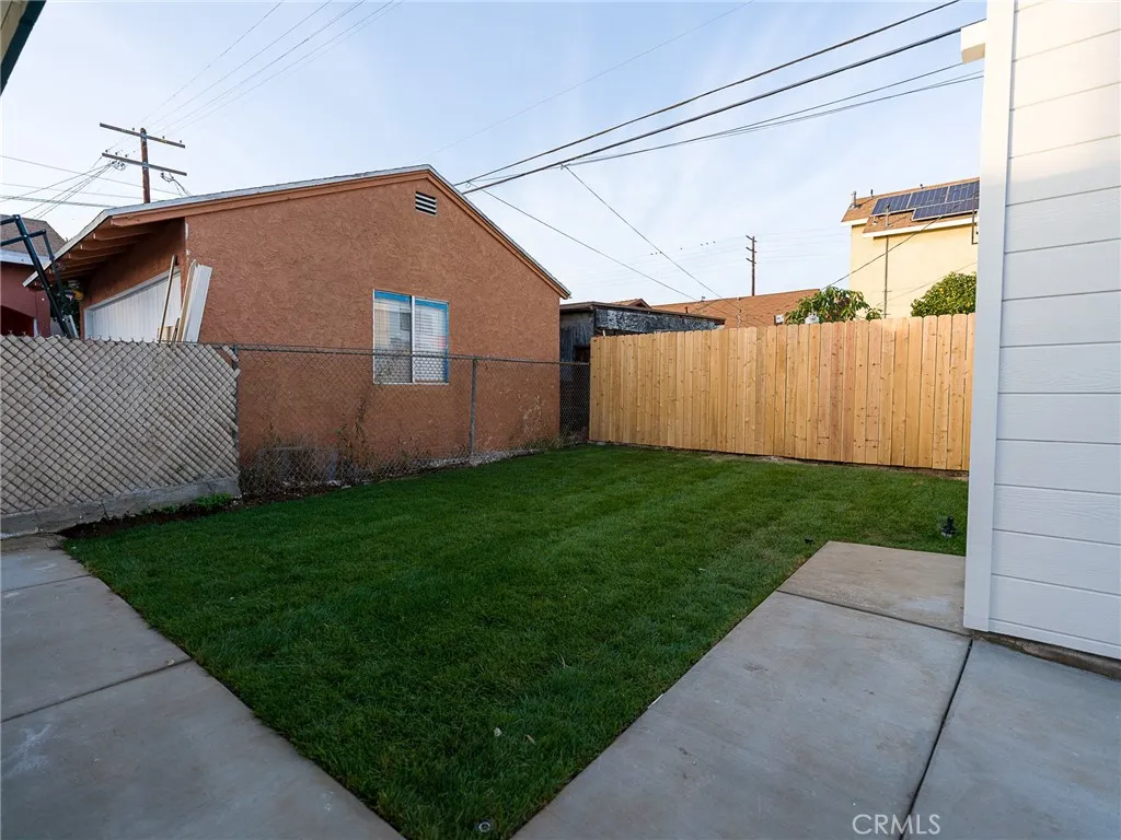3453 Estrada, Los Angeles, California 90023 home-pic-36