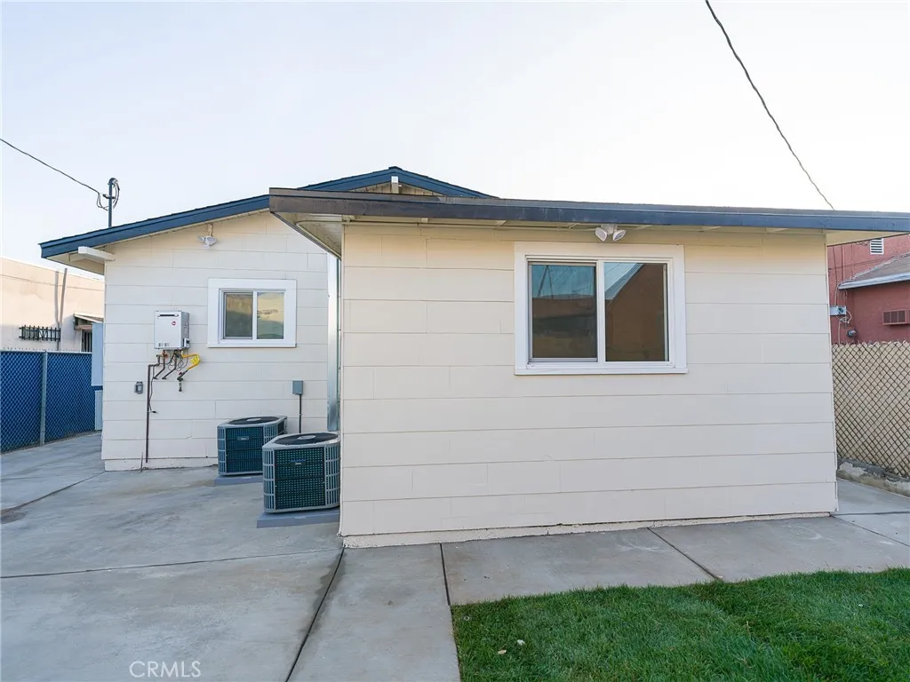 3453 Estrada, Los Angeles, California 90023 home-pic-34
