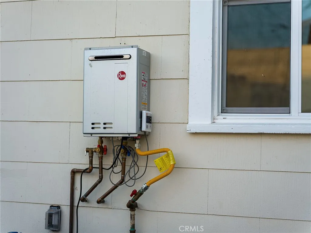 3453 Estrada, Los Angeles, California 90023 home-pic-53