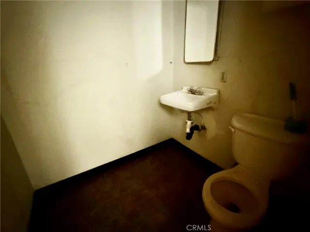 Restroom 1