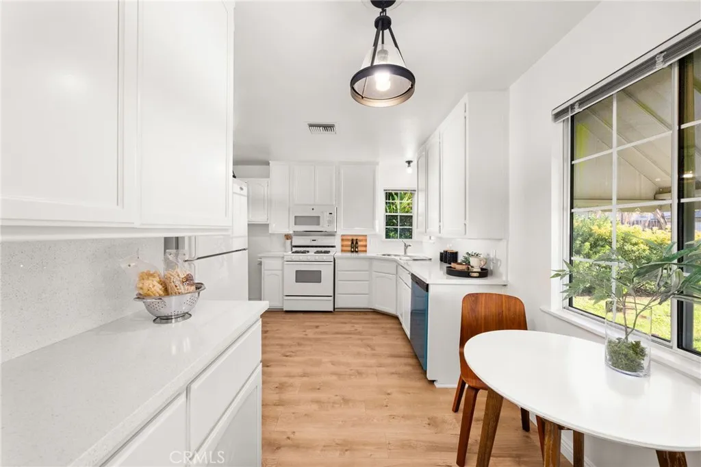 501 Lemon Street, Redlands, California 92374 home-pic-7