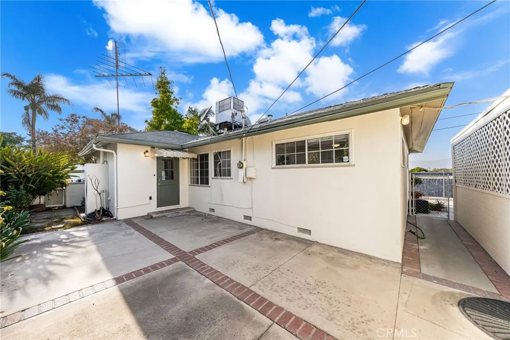 501 Lemon Street, Redlands, California 92374 home-pic-24