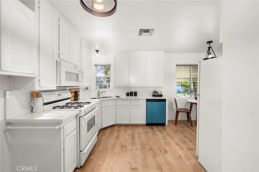 501 Lemon Street, Redlands, California 92374 home-pic-11