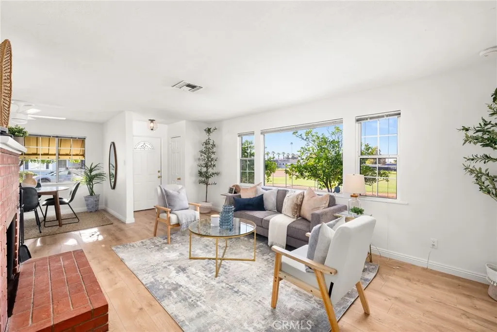 501 Lemon Street, Redlands, California 92374 home-pic-3