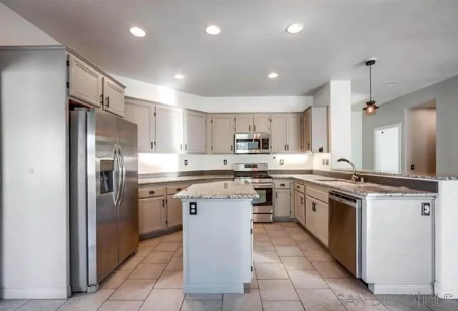 32789 Starlight St, Wildomar, California 92595 home-pic-16