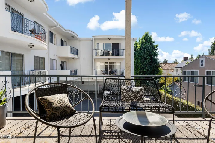 972 E California Blvd #201 022-mls
