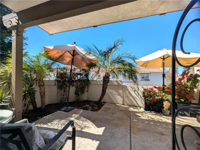 27 Via Lavendera, Rancho Santa Margarita, California 92688