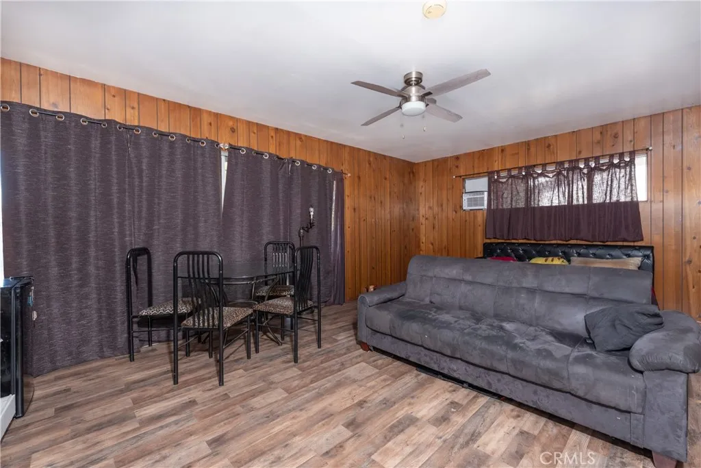 9205 Haddon Avenue, Sun Valley, California 91352 home-pic-20