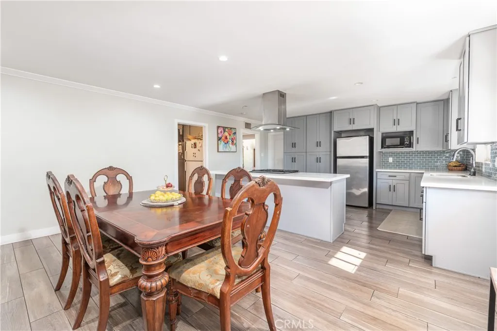 9205 Haddon Avenue, Sun Valley, California 91352 home-pic-8