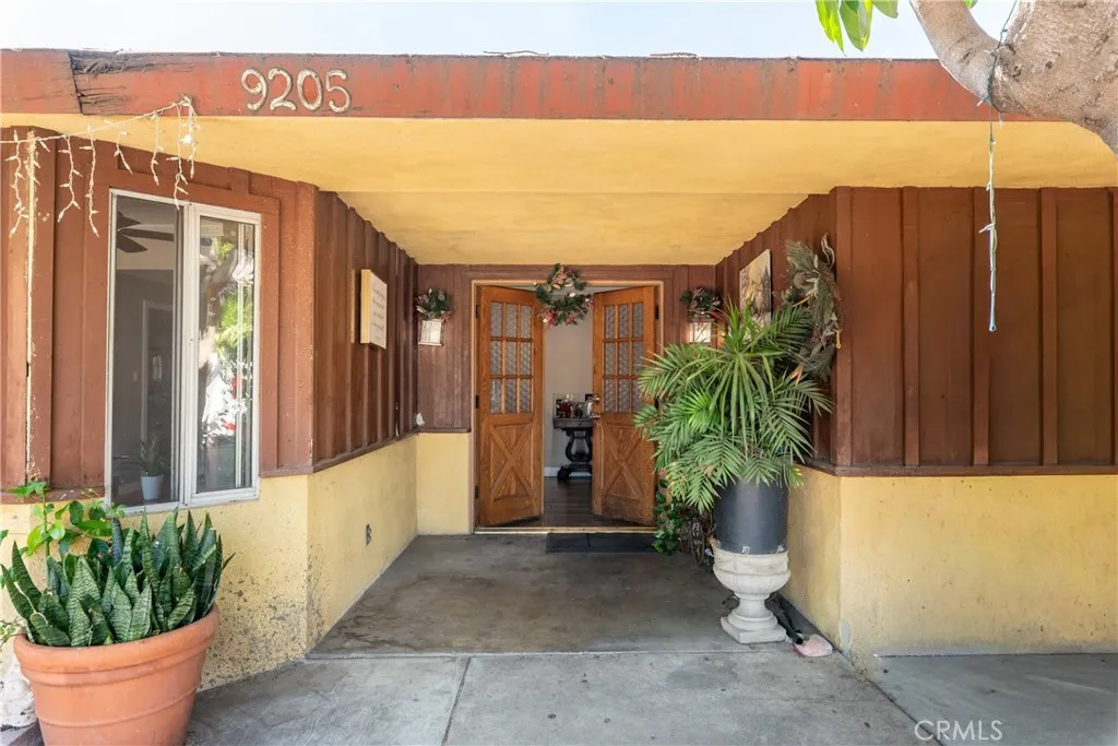 9205 Haddon Avenue, Sun Valley, California 91352 home-pic-2