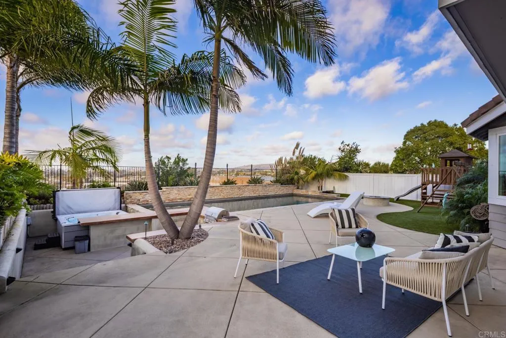 608 Crest Drive, Encinitas, California 92024 home-pic-18