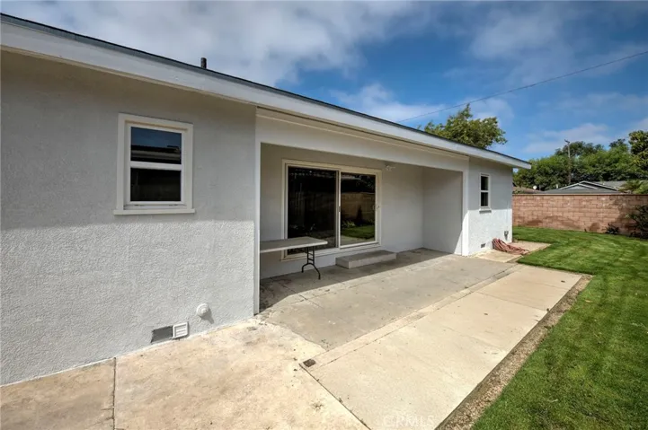 2376 Stanbridge Avenue, Long Beach, California 90815