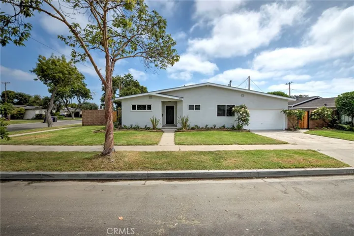 2376 Stanbridge Avenue, Long Beach, California 90815