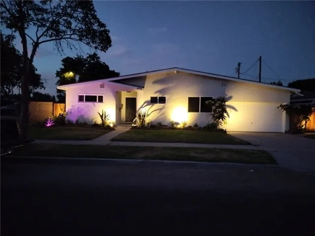 2376 Stanbridge Avenue, Long Beach, California 90815