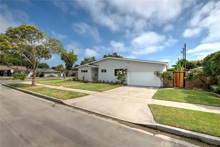 2376 Stanbridge Avenue, Long Beach, California 90815
