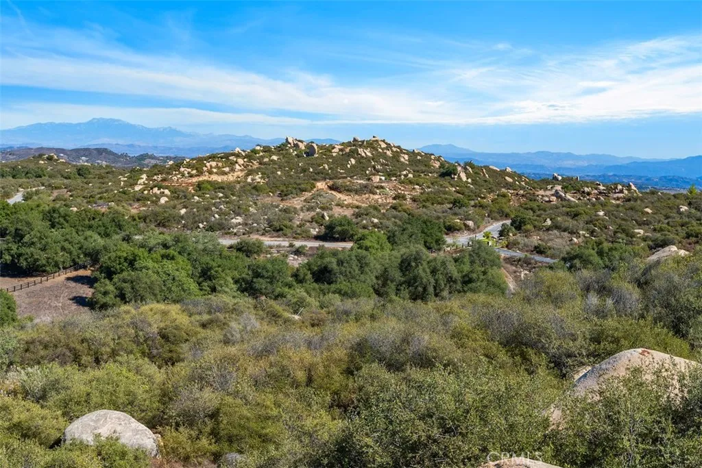 Stunning valley, mountain & city light views