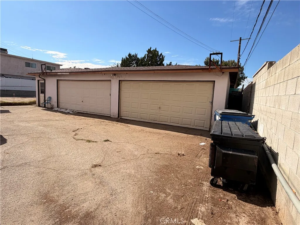 10429 Mcvine Avenue, Sunland, California 91040 home-pic-4