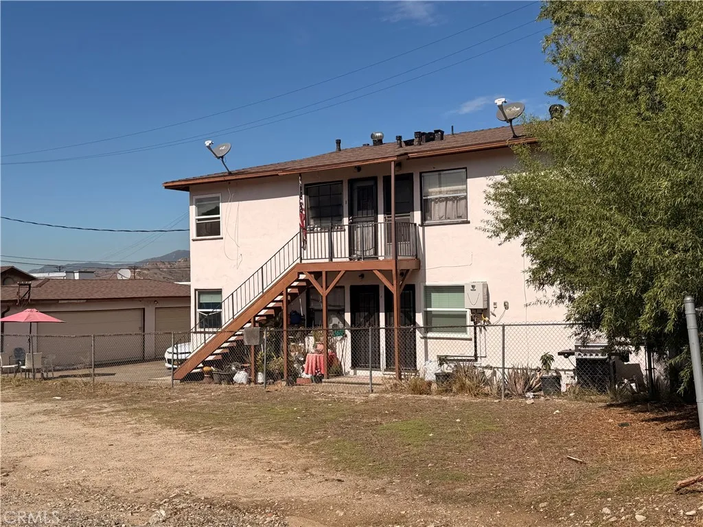 10429 Mcvine Avenue, Sunland, California 91040 home-pic-2