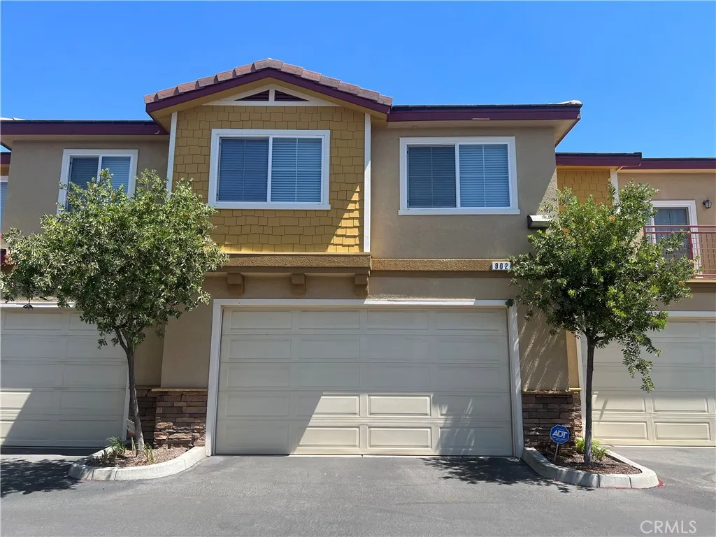 1510 Orange Avenue 902, Redlands, California 92373 home-pic-3