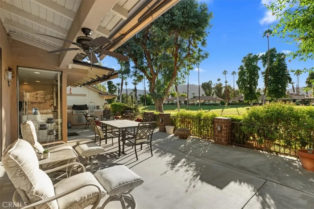 393 Gran Via, Palm Desert, California 92260 home-pic-28