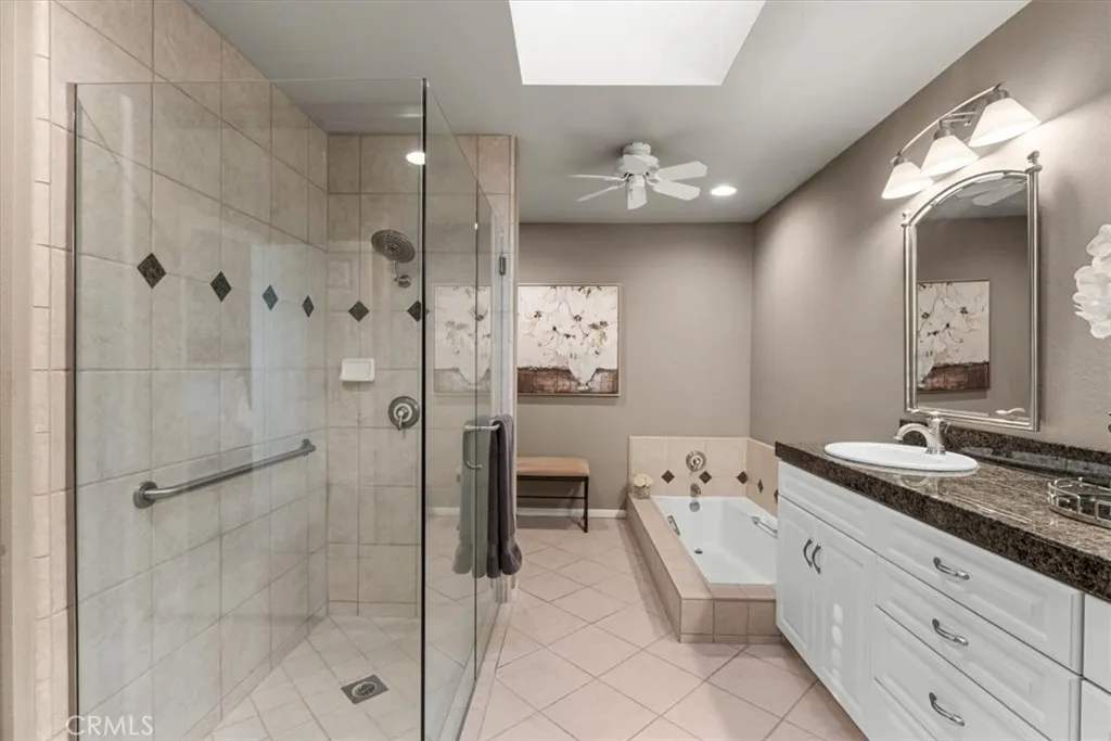 393 Gran Via, Palm Desert, California 92260 home-pic-20