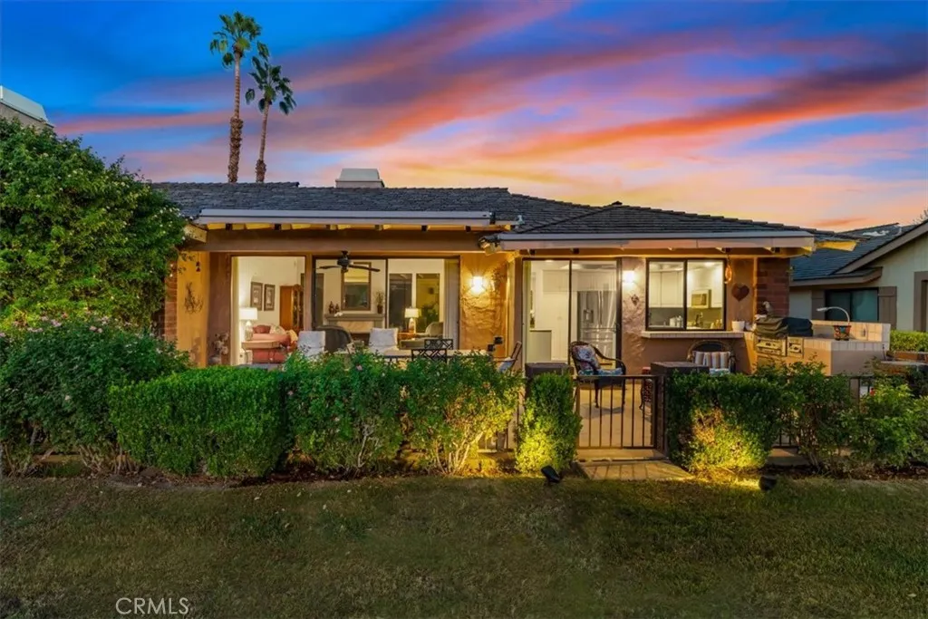 393 Gran Via, Palm Desert, California 92260 home-pic-47