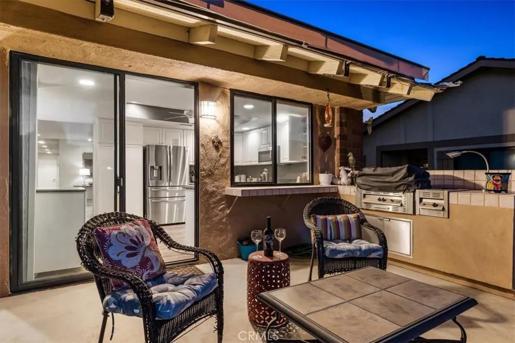 393 Gran Via, Palm Desert, California 92260 home-pic-38