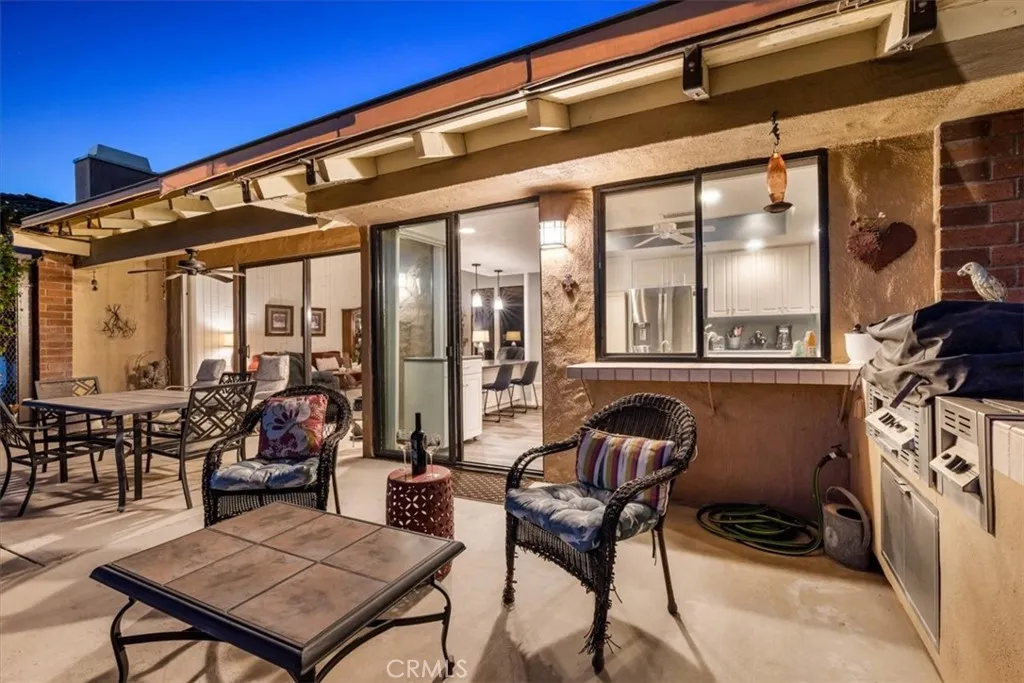 393 Gran Via, Palm Desert, California 92260 home-pic-40