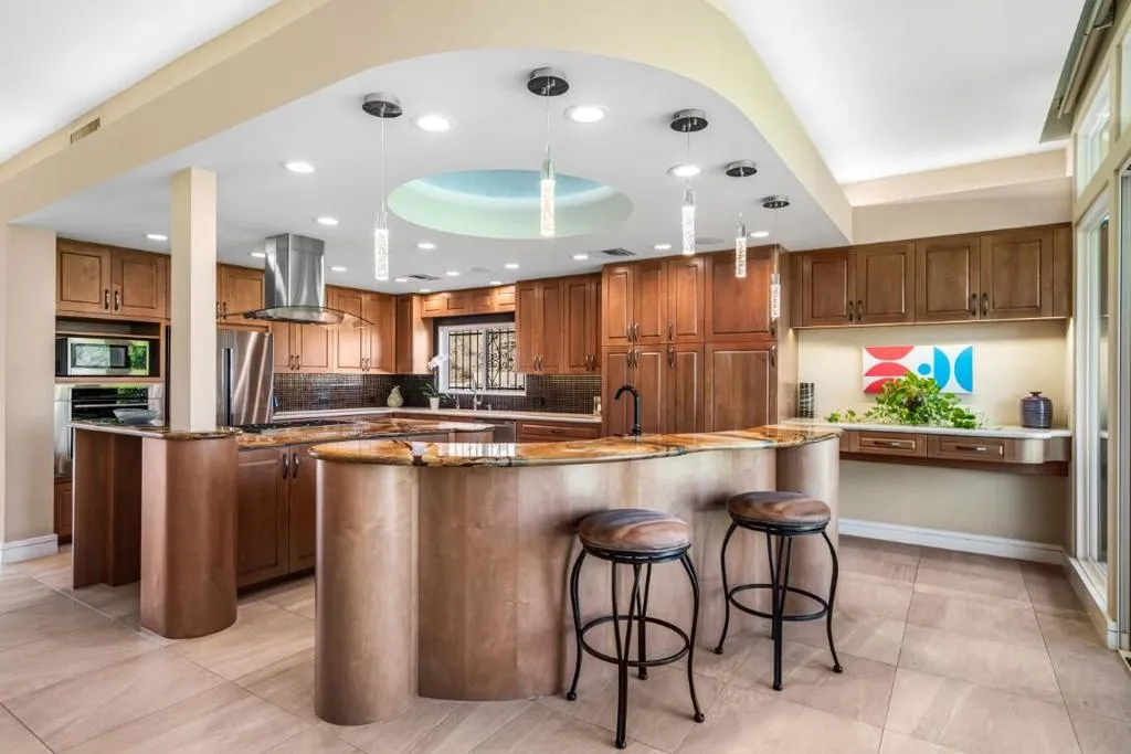 72233 El Paseo, Palm Desert, California 92260 home-pic-8