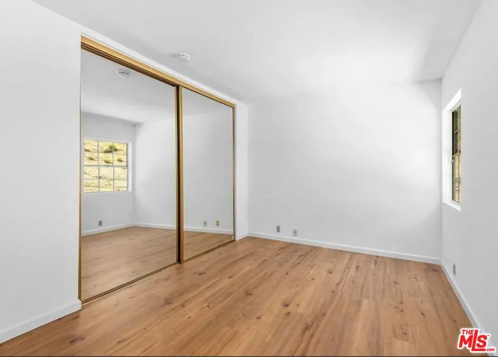 1871 Marcheeta Place, Los Angeles, California 90069 home-pic-27