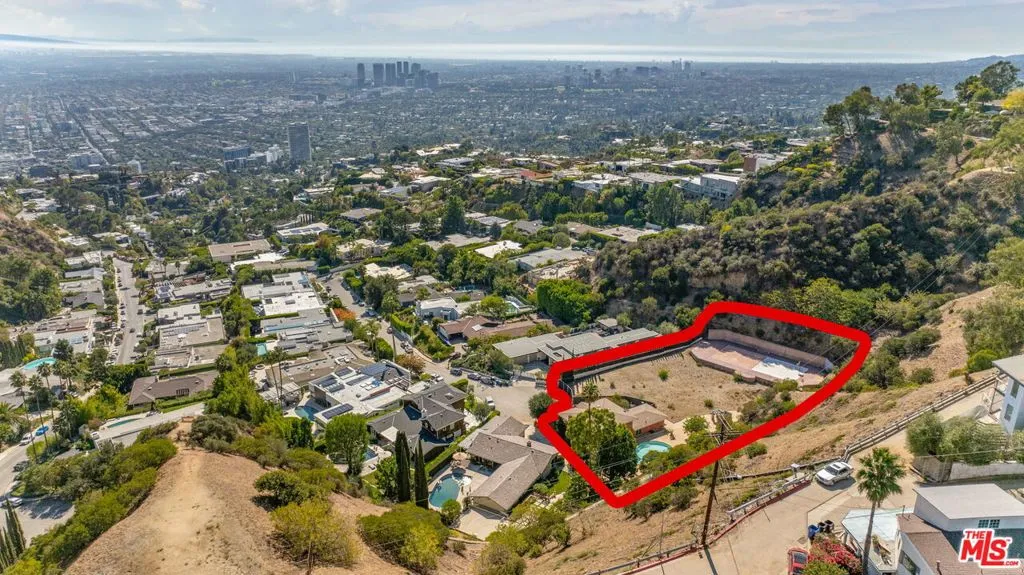 1871 Marcheeta Place, Los Angeles, California 90069 home-pic-0