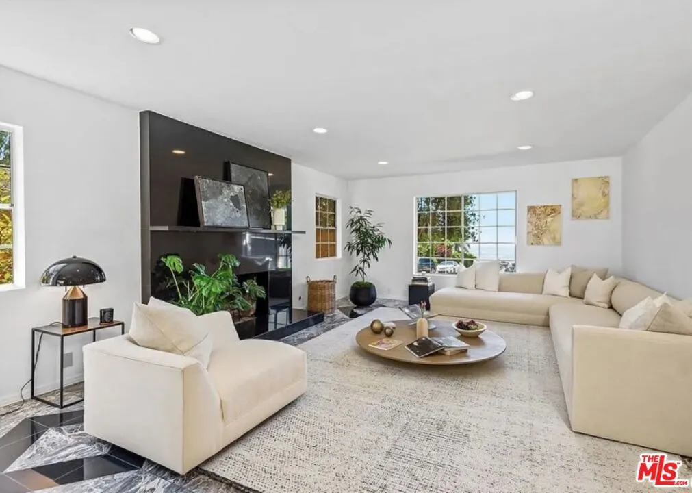 1871 Marcheeta Place, Los Angeles, California 90069 home-pic-9